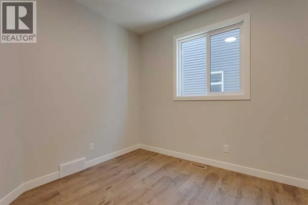 11 Lewiston View NE