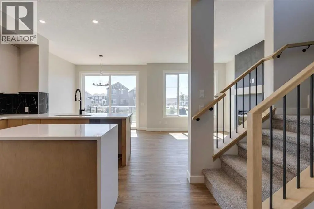 11 Lewiston View NE