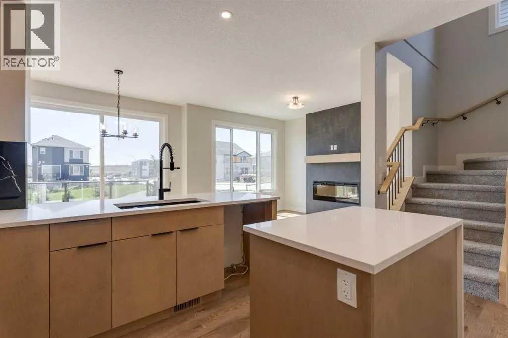 11 Lewiston View NE