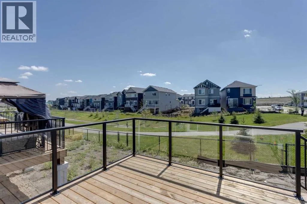 11 Lewiston View NE