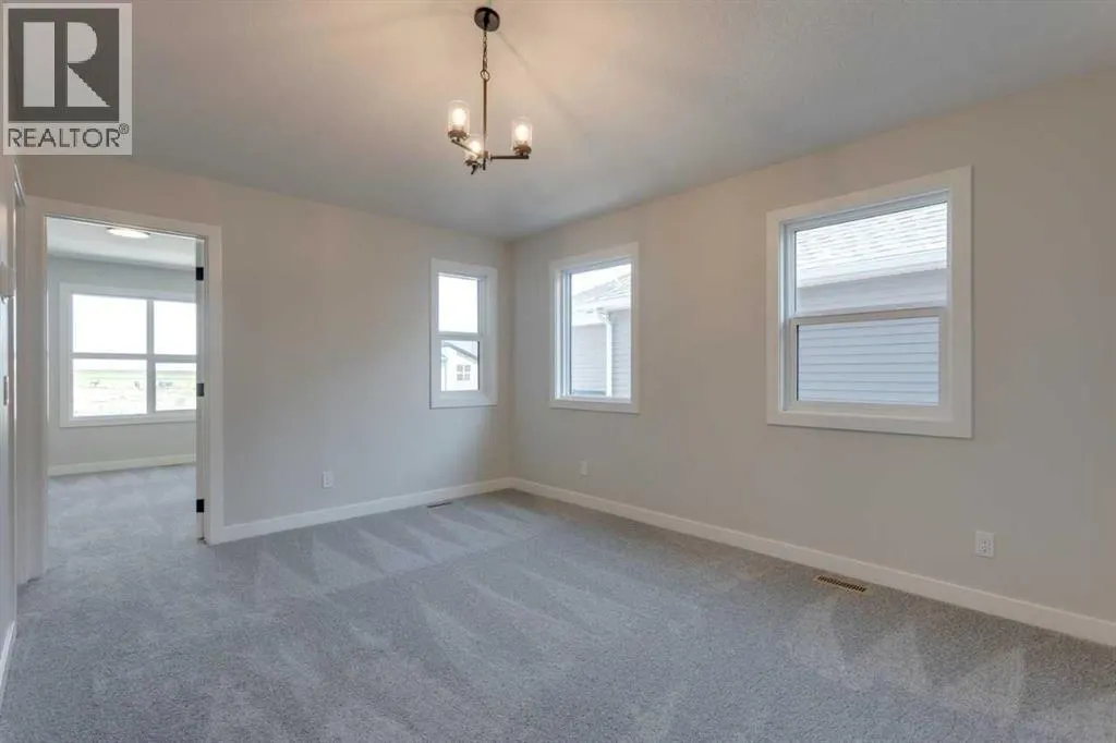 11 Lewiston View NE