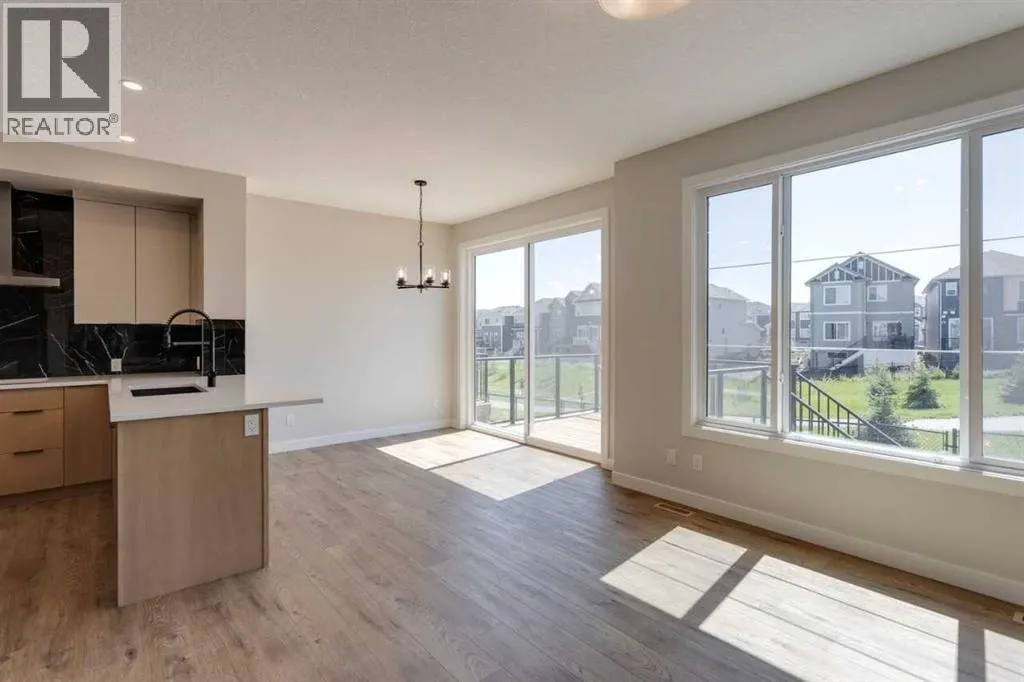 11 Lewiston View NE