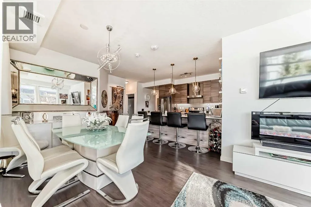 202, 122 Mahogany Centre SE
