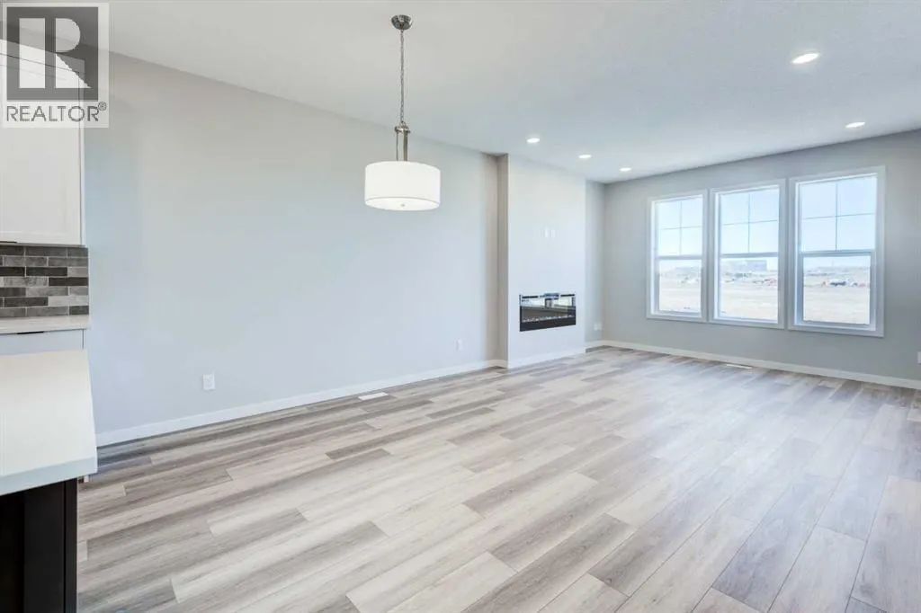 104 Mercado Road SE