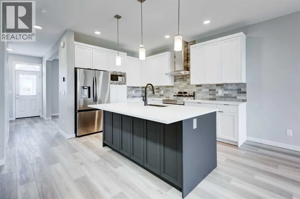 104 Mercado Road SE