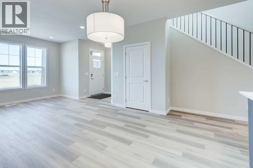 104 Mercado Road SE