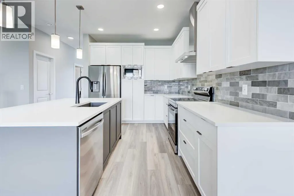 104 Mercado Road SE