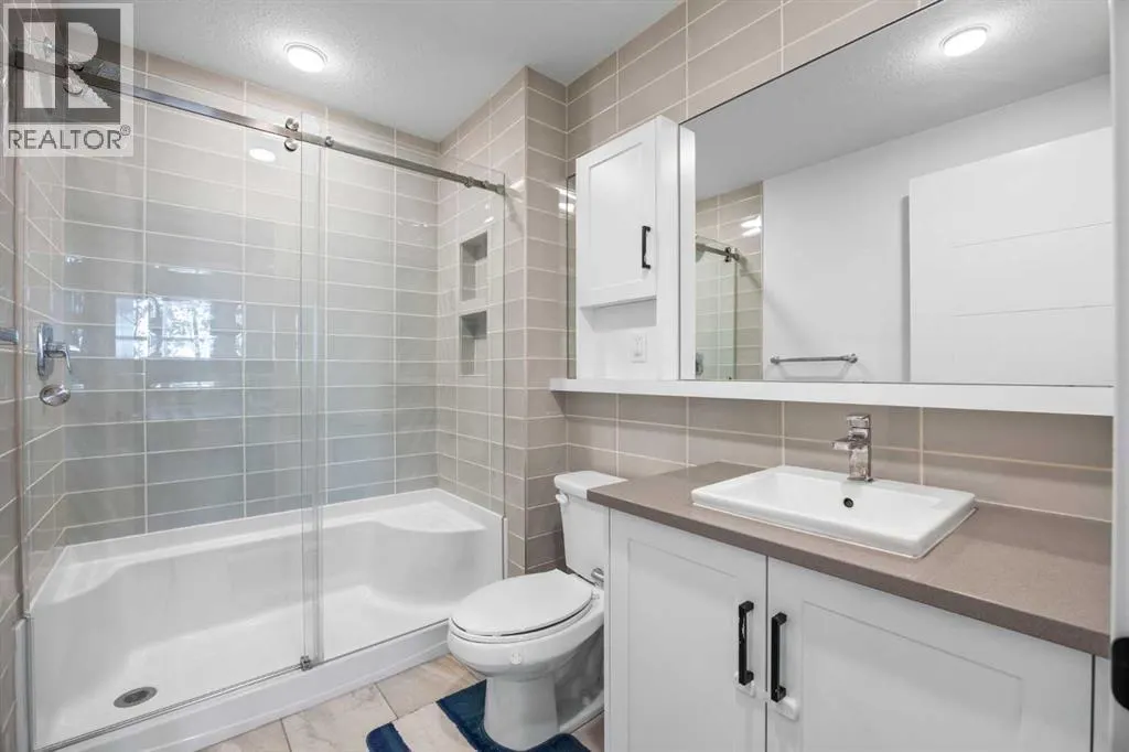 1108, 350 Livingston Common NE