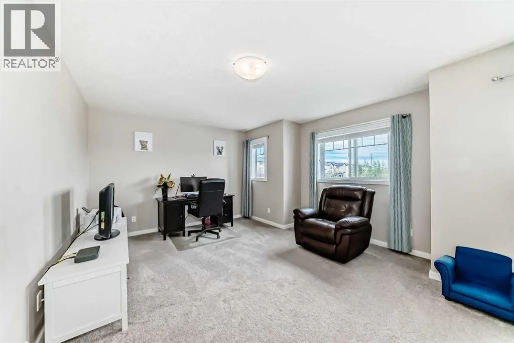 180 Kinlea Link NW