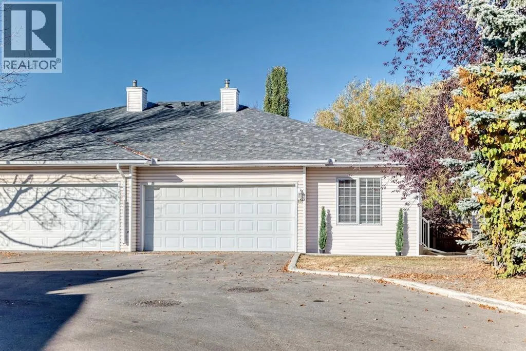 126 Hawkstone Manor NW