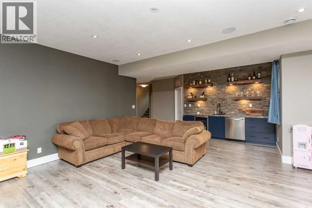 30 Parkridge Crescent