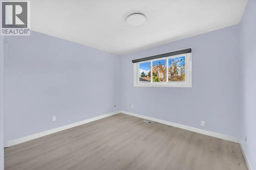 159 Falwood Way NE