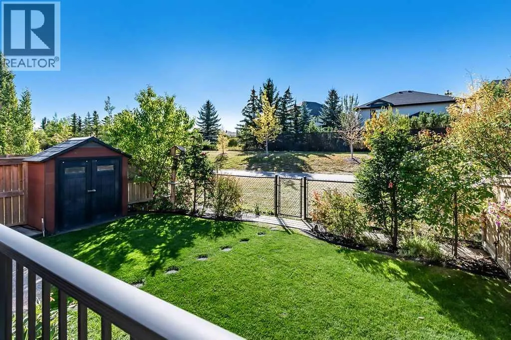 29 Cougar Ridge Close SW