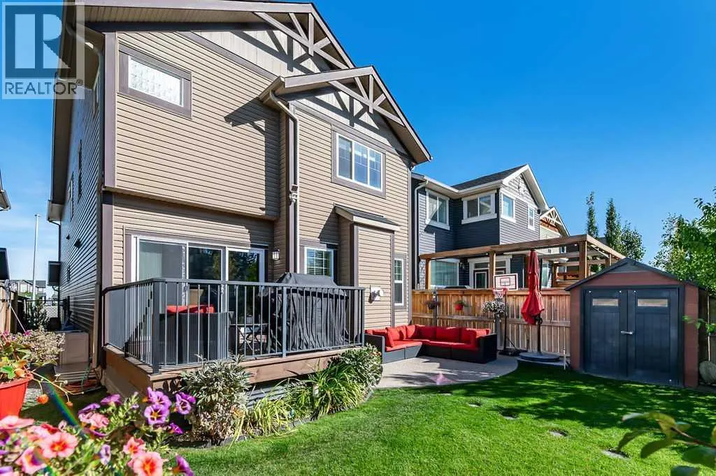 29 Cougar Ridge Close SW