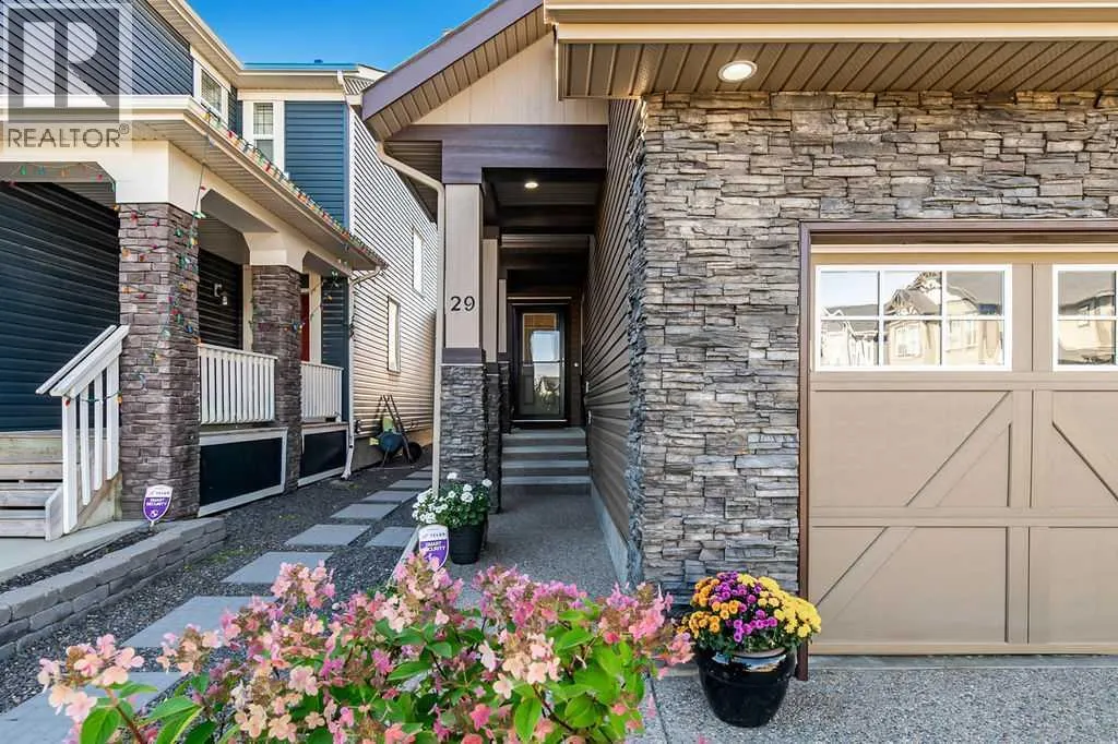 29 Cougar Ridge Close SW