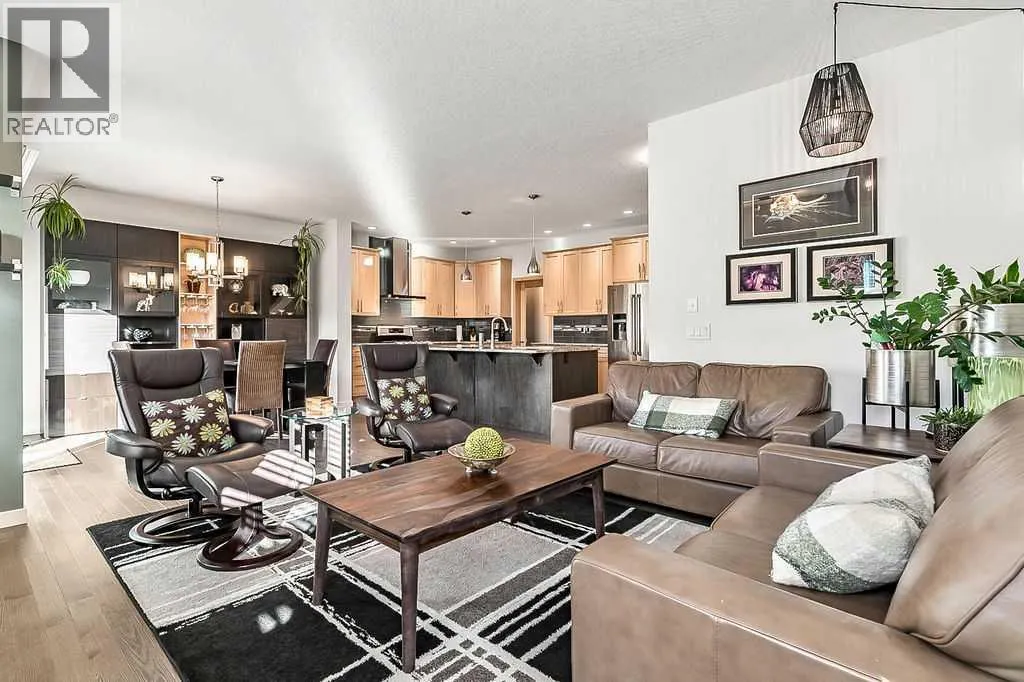 29 Cougar Ridge Close SW