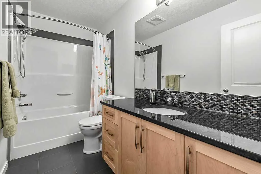 29 Cougar Ridge Close SW