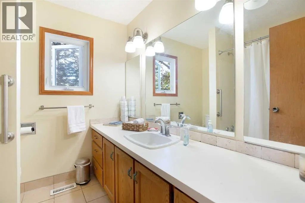 274413 1016 Drive E