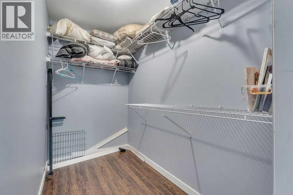 307, 1307 Valleyview Park SE