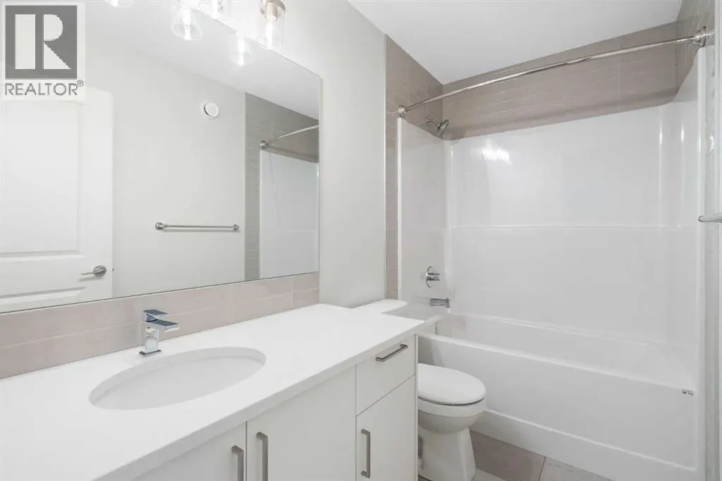 680 Buffaloberry Manor SE