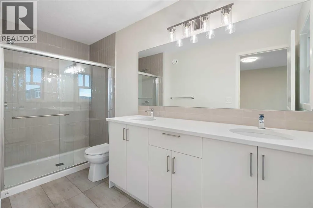 680 Buffaloberry Manor SE