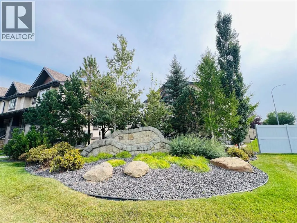 312, 117 Copperpond Common SE