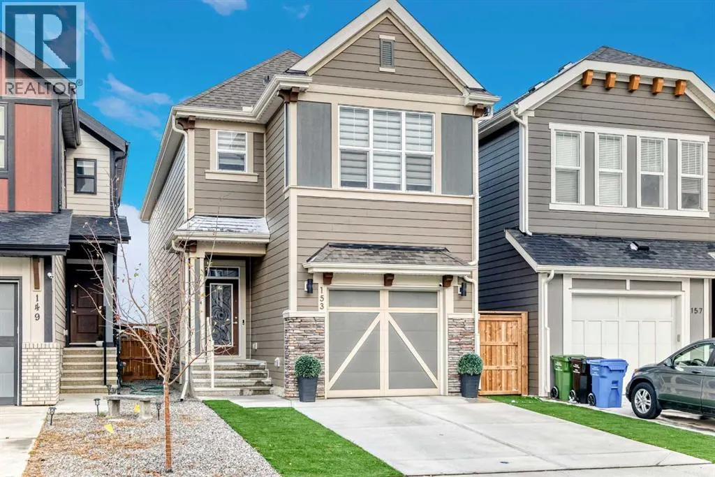 153 Masters Row SE