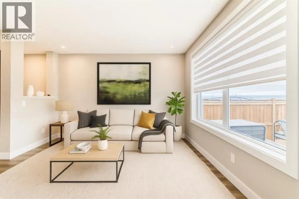 153 Masters Row SE