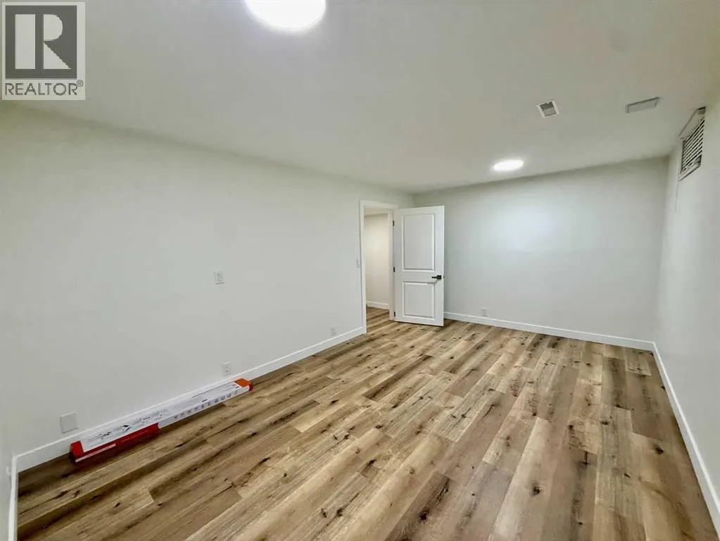 77, 115 Bergen Road NW