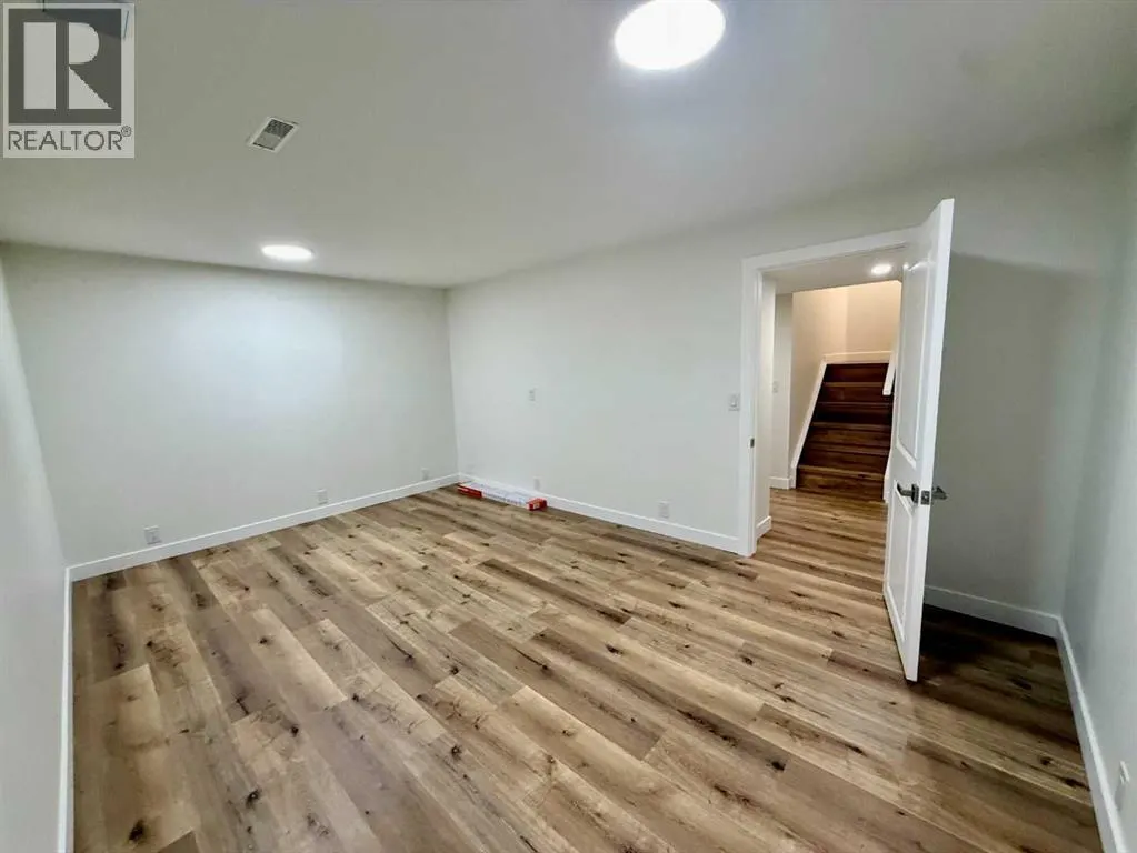 77, 115 Bergen Road NW