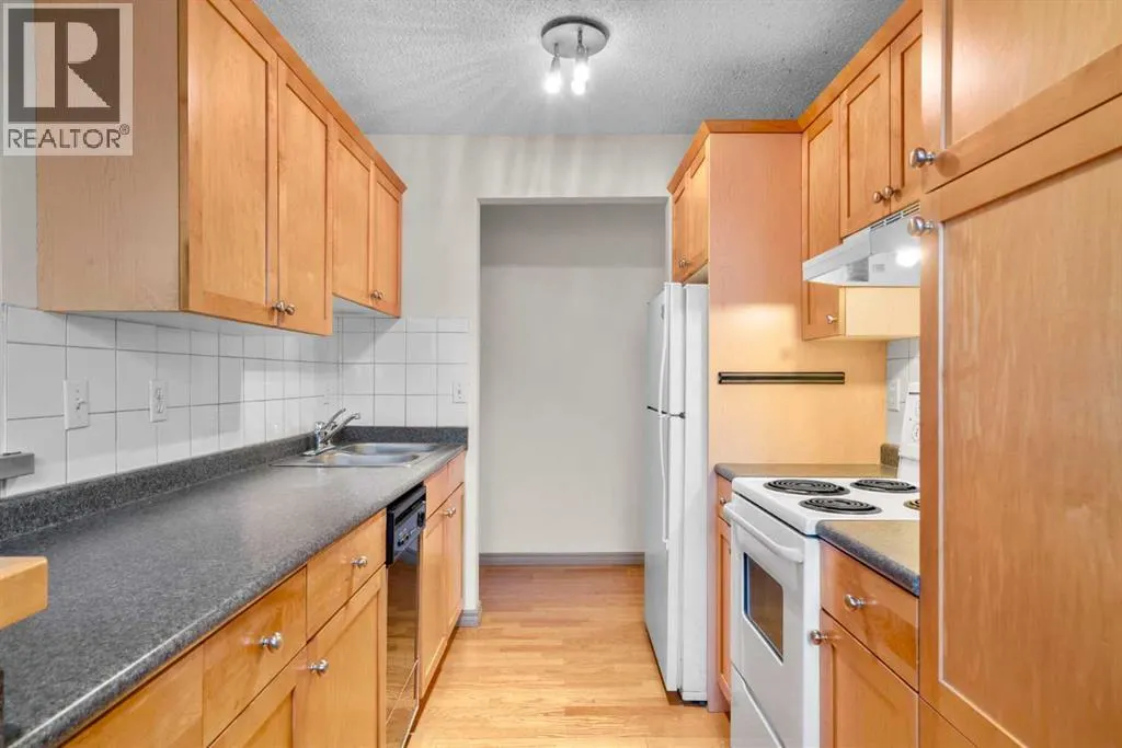 6, 2512 15 Street SW