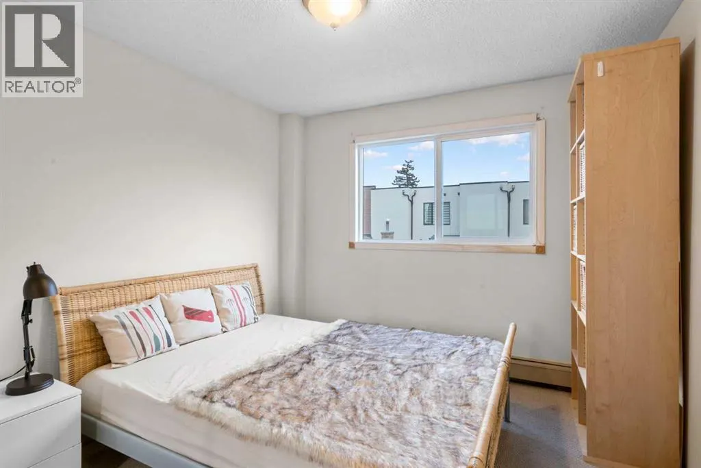 6, 2512 15 Street SW