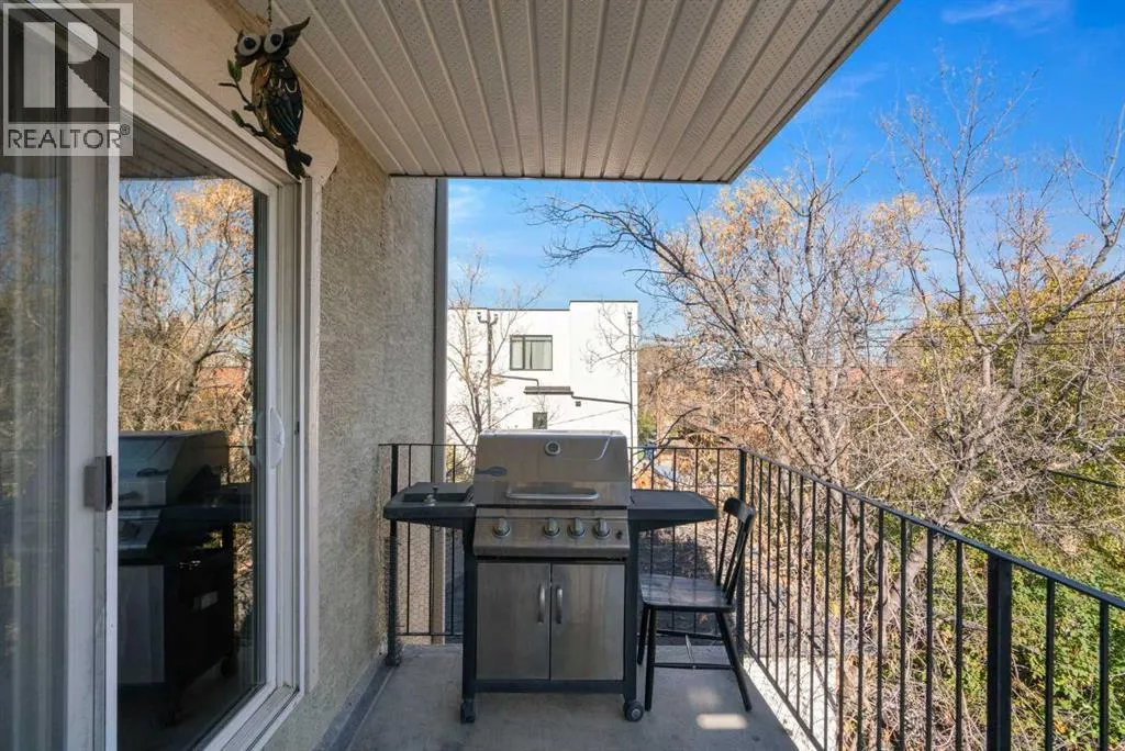 6, 2512 15 Street SW