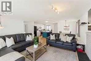 14 Glenhill Crescent