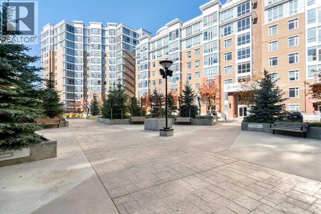 402, 24 Varsity Estates Circle NW