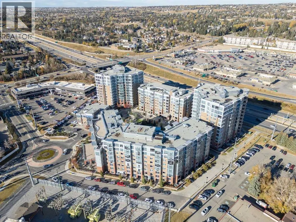 402, 24 Varsity Estates Circle NW