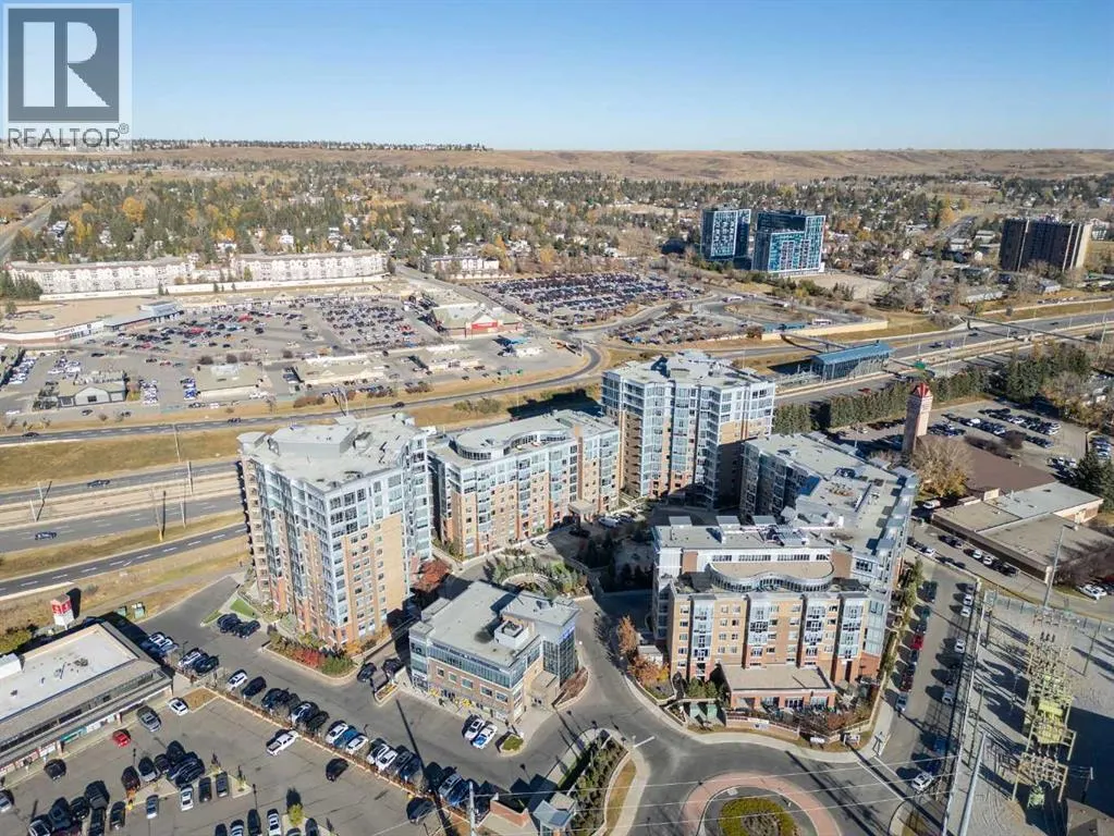 402, 24 Varsity Estates Circle NW