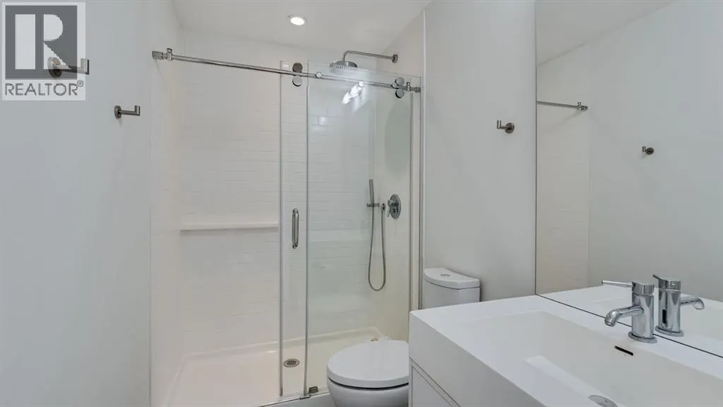 512, 63 Inglewood Park SE