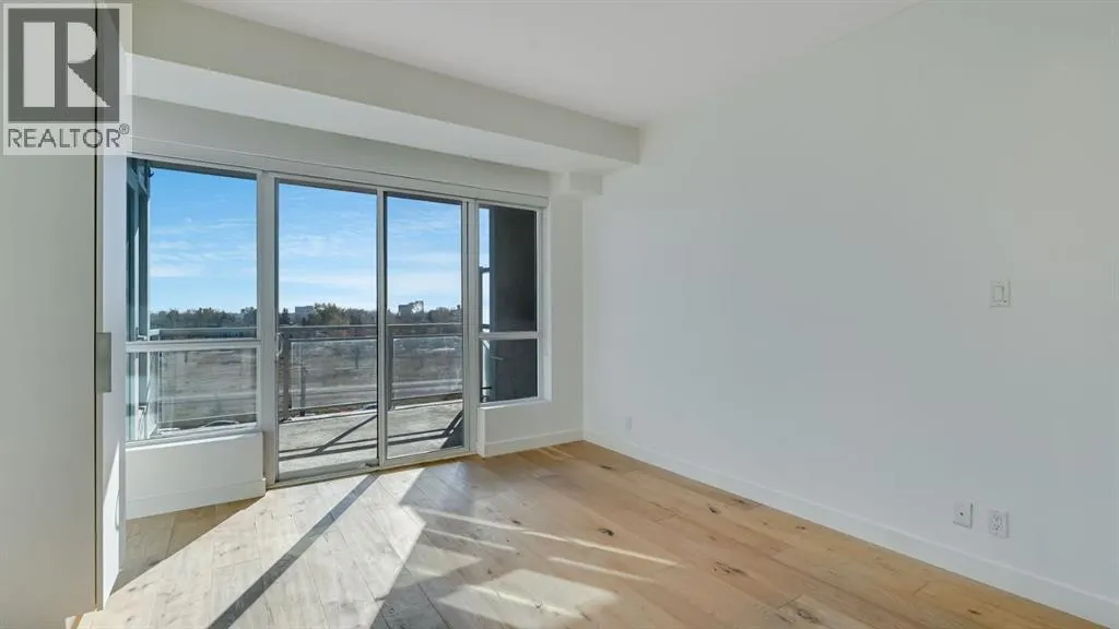 512, 63 Inglewood Park SE