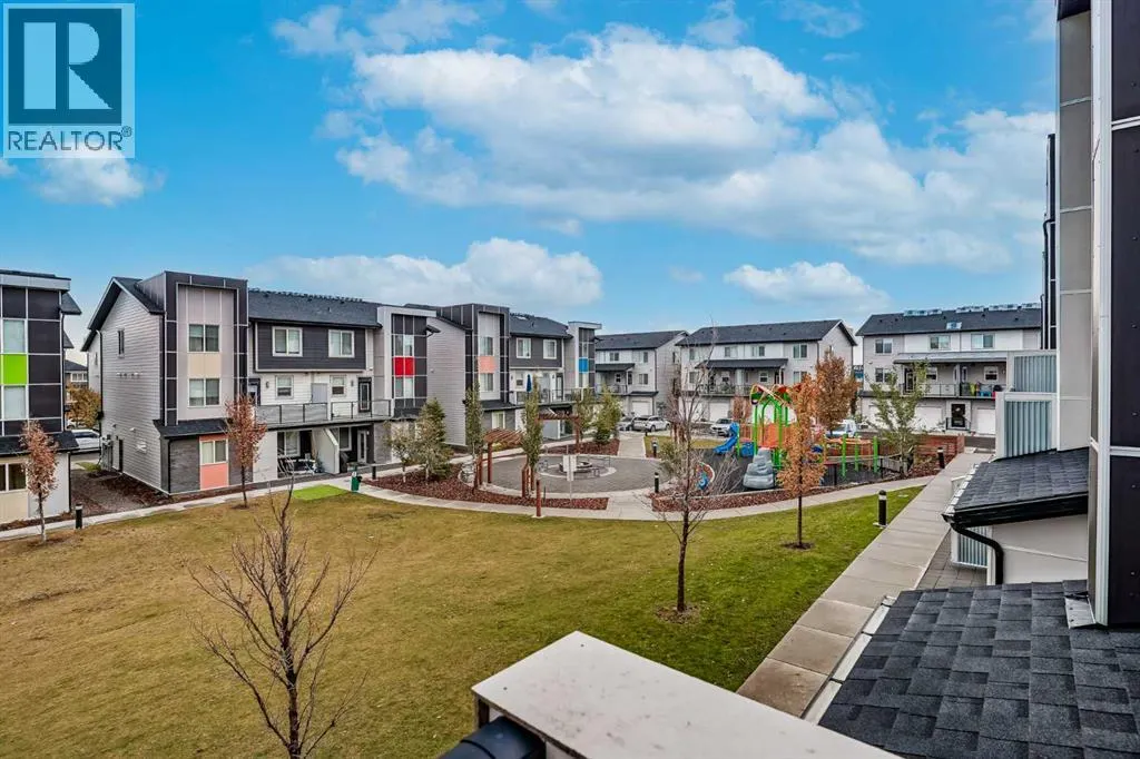 203, 130 Redstone Walk NE