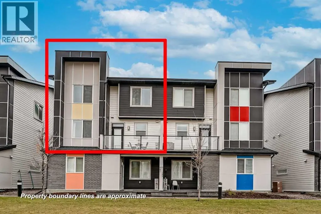 203, 130 Redstone Walk NE