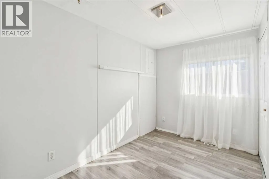 12 Spring Haven Road SE