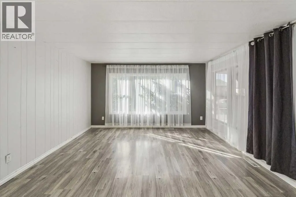 12 Spring Haven Road SE