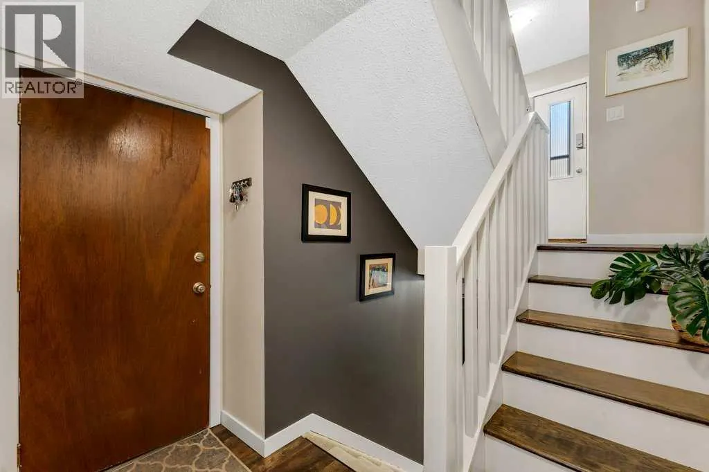 56, 5400 dalhousie Drive NW