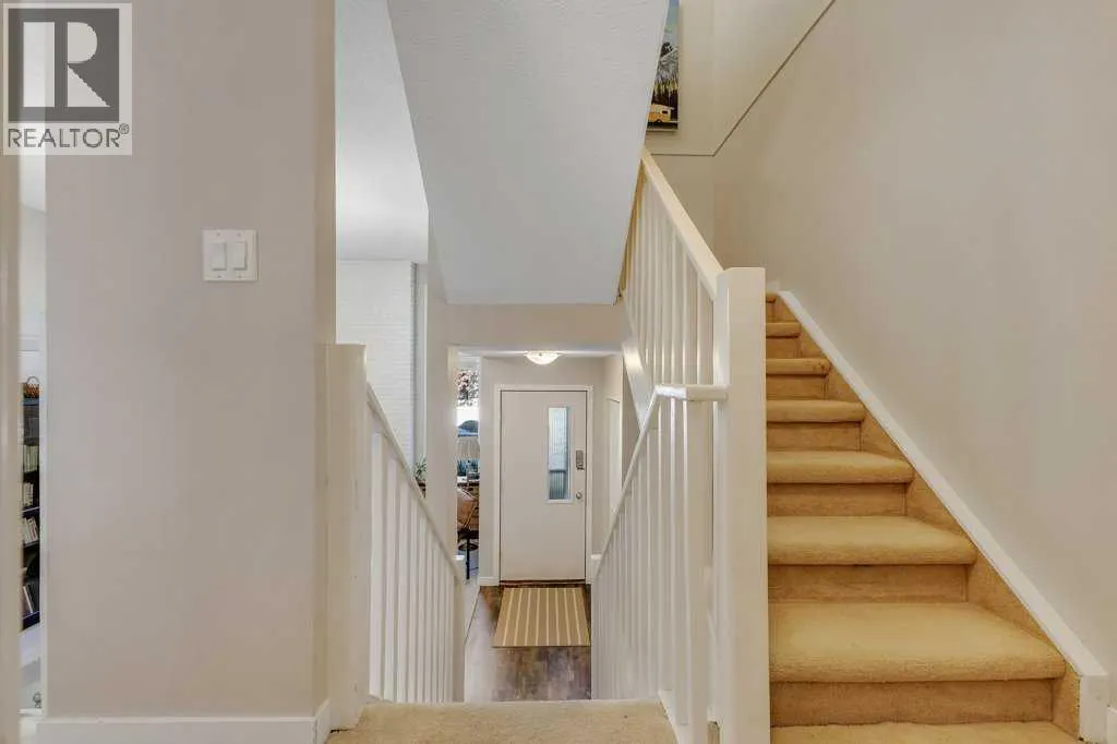 56, 5400 dalhousie Drive NW
