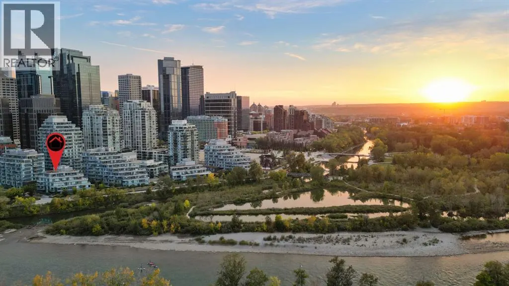 104, 128 Waterfront Court SW