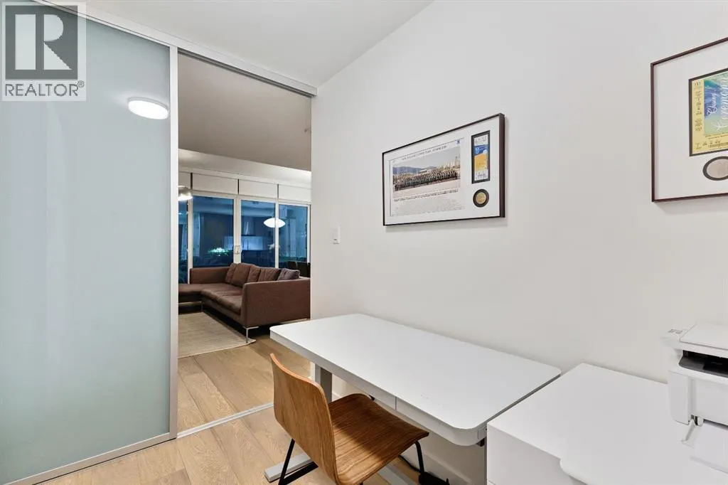 104, 128 Waterfront Court SW