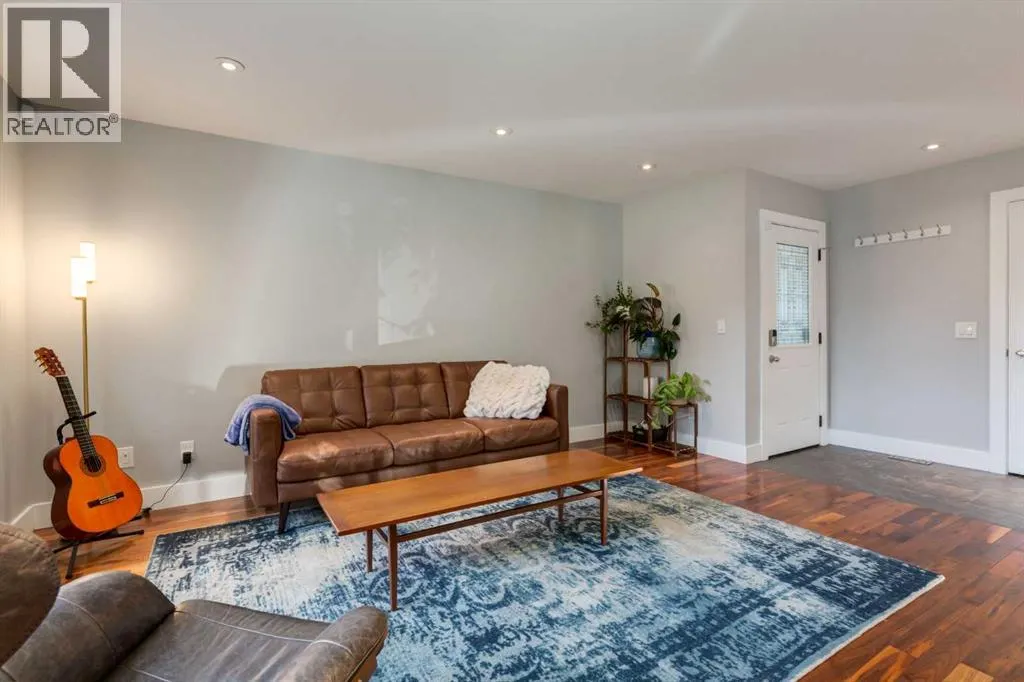 32 Calandar Road NW