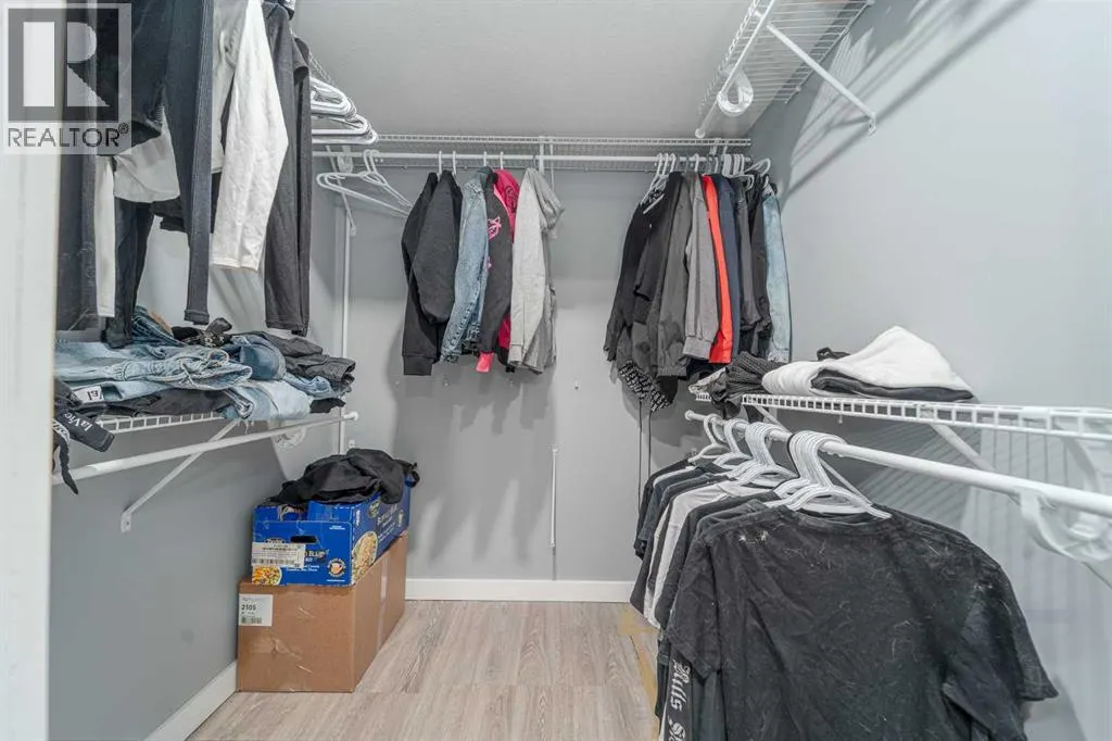 5, 221 Silkstone Road W