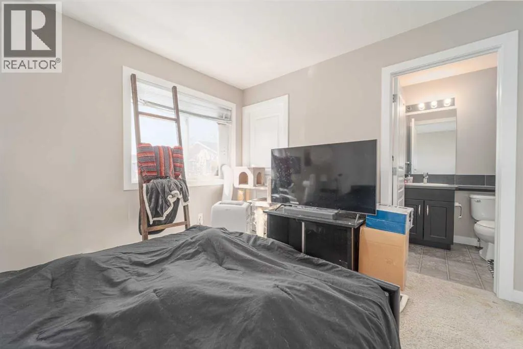 5, 221 Silkstone Road W